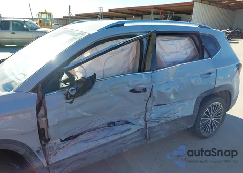 2025 Volkswagen Taos 1.5T Se from USA, damaged, VIN 3VVSC7B25SM047047